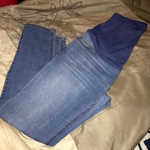 Maternity light wash jeans